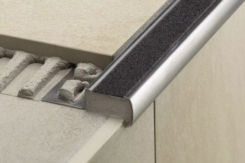 Schlüter STRGLSEB130T Profil schodowy ze szczotkowanej stali nierdzewnej TREP-G/-GL Przezroczysty - 2500 mm - 30 mm - 13 mm - 0.8 mm