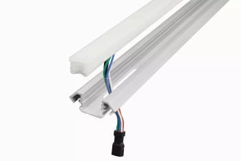 Schlüter STRLLEP4016AE9 Moduł LED LIPROTEC-LLPE Barwa światła RGB+W (2700 K) - 2500 mm - 40 mm - 16 mm
