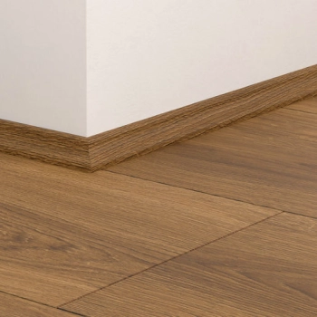 Listwa przypodłogowa Scotia Quick-Step QSVSCOT40315 Dąb karmelowy botaniczny - Listwa - 2400 mm - 17 mm - 17 mm