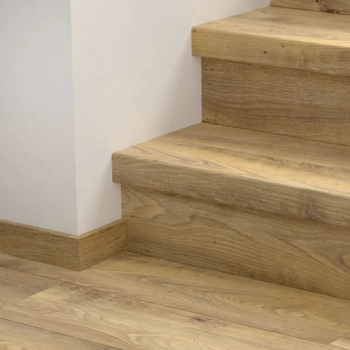 Winylowa osłona schodów - Blos Quick-Step QSVSTRBSP40029 Postarzany kasztanowiec naturalny - 1231 mm - 115 mm - 54 mm