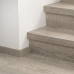 Winylowe nakładki na schody - Medium plank Pergo™ PGVSTRBMP40179 Dąb Eifel Szary - 1474 mm - 136 mm - 62 mm