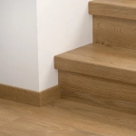 Winylowe nakładki na schody - Medium plank Pergo™ PGVSTRBMP40181 Dąb Eifel Brązowy - 1474 mm - 136 mm - 62 mm