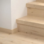 Winylowe nakładki na schody - Medium plank Pergo™ PGVSTRBMP40182 Dąb Irlandzki Beżowy - 1474 mm - 136 mm - 62 mm