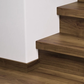 Winylowe nakładki na schody - Small plank Pergo™ PGVSTRBSP49231 Dąb Brązowy Heritage - 1231 mm - 115 mm - 62 mm