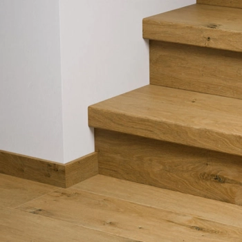 Laminowane nakładki na schody - Impressive Quick-Step QSSTRBIM01855 Dąb spokojny naturalny - 1330 mm - 113 mm - 59 mm