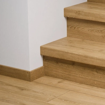 Laminowane nakładki na schody - Capture Quick-Step QSSTRBSIG04762 Dąb szczotkowany naturalny ciepły - 1330 mm - 135 mm - 59 mm