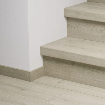 Laminowane nakładki na schody - Capture Quick-Step QSSTRBSIG04764 Dąb szczotkowany beżowy - 1330 mm - 135 mm - 59 mm