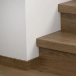 Laminowane nakładki na schody - Classic Quick-Step QSSTRBCLM05789 Dąb brązowy ciepły - 1150 mm - 113 mm - 59 mm