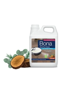 Bona do robotów mopujących do podłóg drewnianych 2.5L Specjalnie opracowana formuła Bona Wood Floor Cleaner, przeznaczona do stosowania z większością robotów mopujących oraz pionowych odkurzaczy myjących, zwiększająca skuteczność czyszczenia